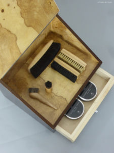 shoe-shine-case-suggestions-accessories-shoe-polishing-box-drawer-open.
